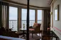 Heritage suite