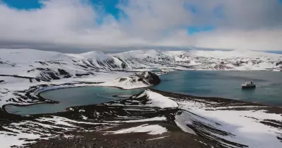Croisière Arctique ou Antarctique : un expert polaire vous aide à choisir