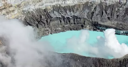 Volcans et chutes d'eau : les plus beaux sites naturels à découvrir en voyage