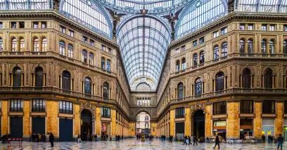 Naples et sa vie artistique : ses plus éminents artistes