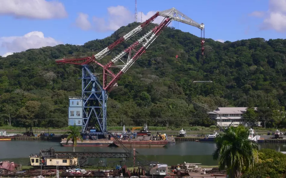 Activité industrielle sur le Canal de Panama