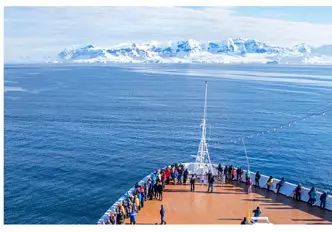 Croisière sur un bateau polaire