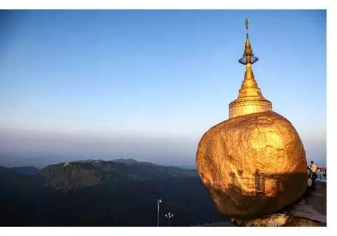 Le Rocher d'Or en Birmanie
