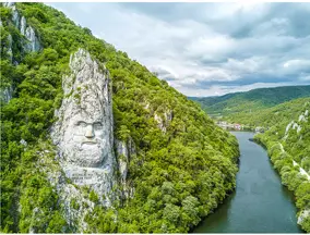 L'art sur les rives en croisière