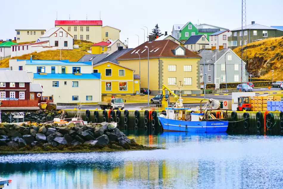 Le port de Stykkisholmur et ses maisons colorées