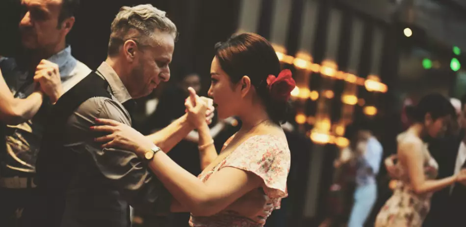 Couple de danseurs de tango