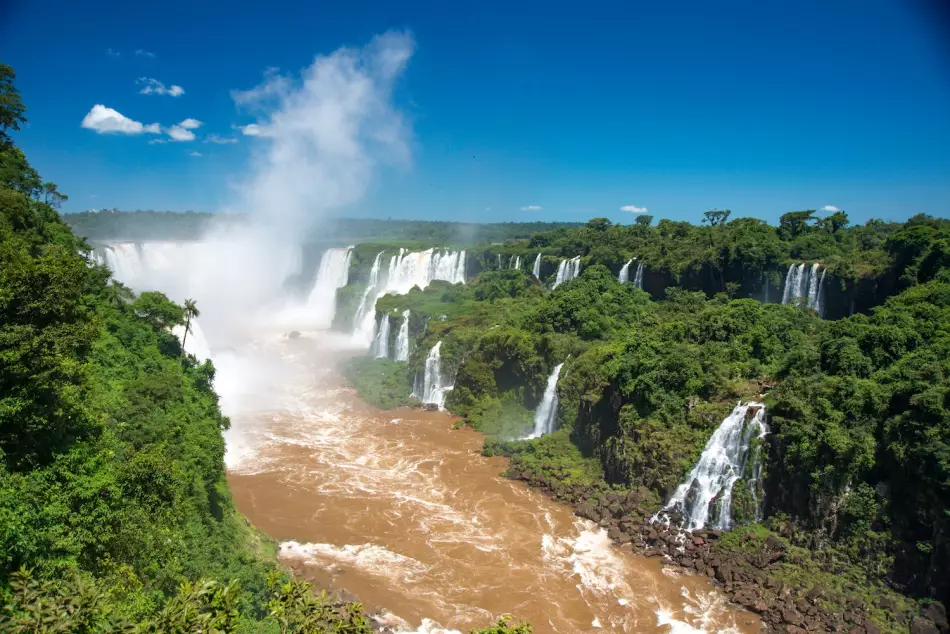 On compte 275 cascades différentes aux chutes d’Iguazú