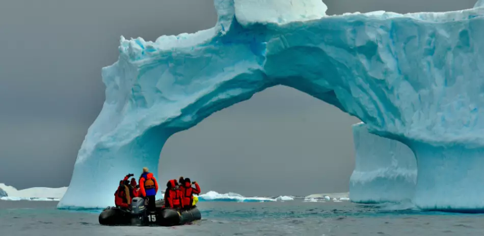 Une croisière en Antarctique est la promesse de profiter d'excursions inédites aux côtés de spécialistes