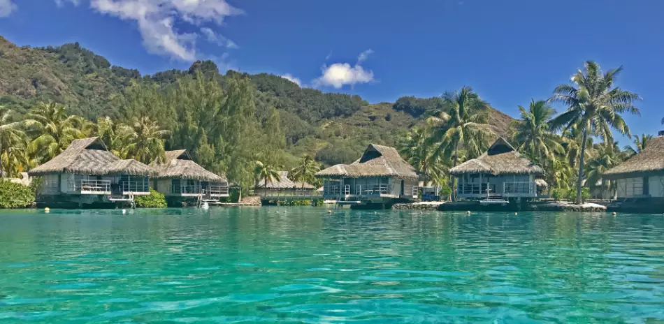Bungalows sur l'eau à Bora Bora, Polynésie française