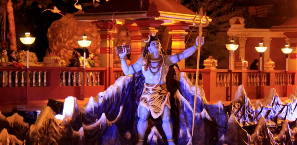 La Statue de Shiva du temple Gokarnanatha, Mangalore,Inde