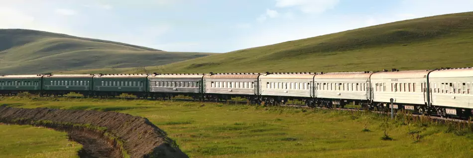 Le Transsibérien sur les rails en direction de la Mongolie