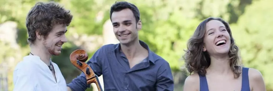 Le Trio Hélios : Camille Fonteneau (violon), Raphaël Jouan (violoncelle) et Alexis Gournel (piano)