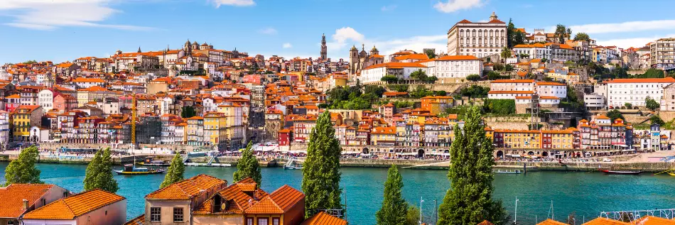 Porto, la vieille ville du Portugal sur le fleuve Douro