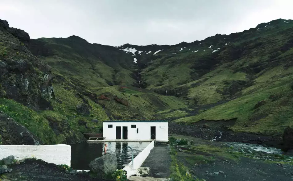 Seljavallalaug, bains d'Islande et belle alternative au Blue Lagoon