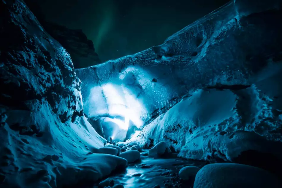 Terre de glace, une vue typique de l'Islande durant la saison hivernale