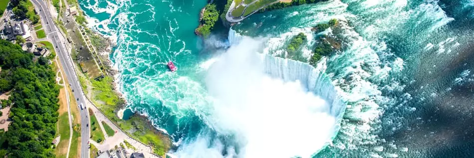 Vue aérienne de Niagara Falls depuis un hélicoptère, Chutes du Canada, Canada