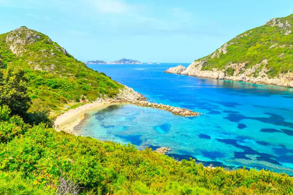 L'incontournable site de la Baie Ternay