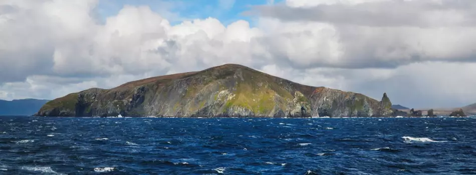Ce territoire mystérieux observé depuis le bord d'un navire