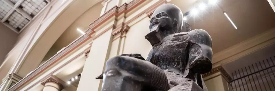 Statue dans le musée du Caire