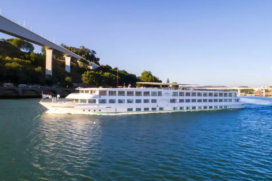 MS Infante Don Henrique en navigation