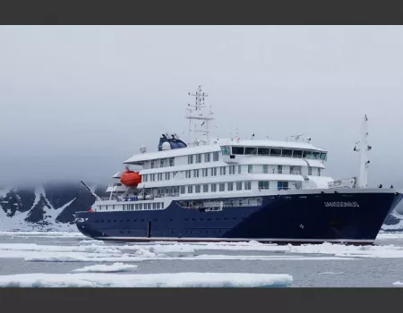 Janssonius: bateau polaire classe Glaces B1