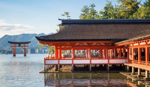 Jour 8 : Hiroshima I Mémorial et île sacrée