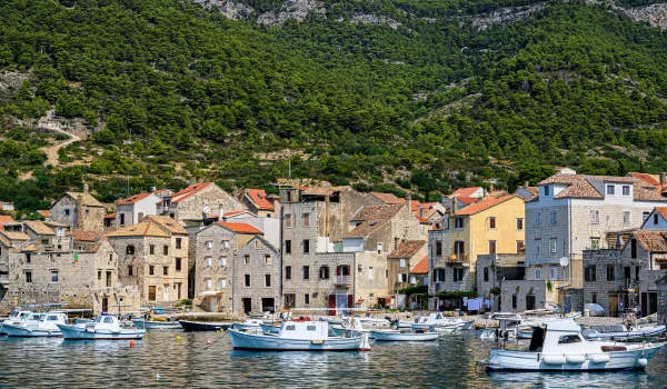 Jour 6 | Vis : Panoramas, histoire militaire et traditions culinaires