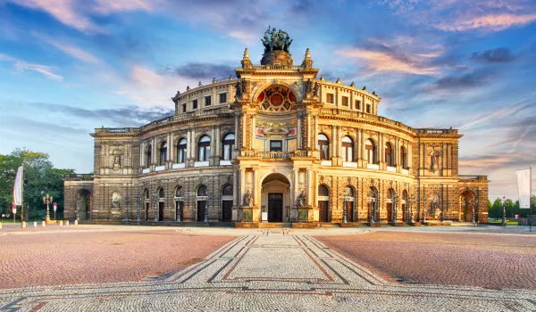 Jour 6 : Melnik | Dresde, perle baroque de l’Elbe et découverte du prestigieux Semperoper