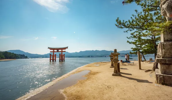 Jour 7 : Hiroshima I Miyajima et Hiroshima, entre spiritualité sacrée et mémoire universelle