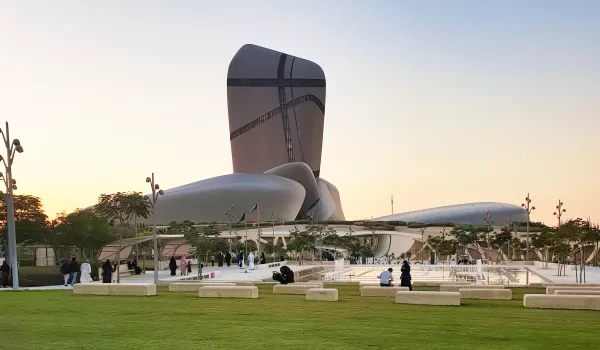 Jour 7 : Dammam (Arabie Saoudite) I Corniche et culture au fil du Golfe