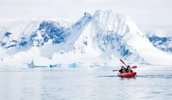 Kayak | Navigation au cœur des glaces