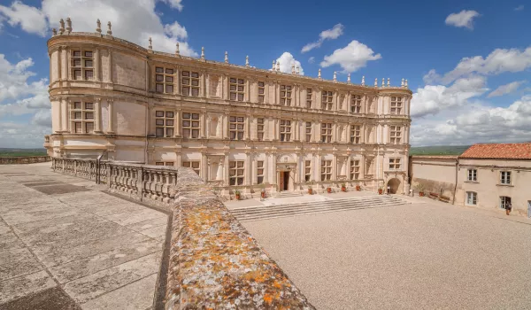 Jour 6 | Viviers : Château de Grignan et produits locaux