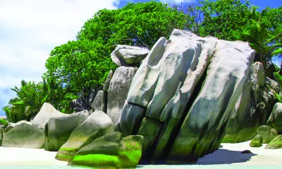 Baie Sainte Anne (île Praslin)/île Félicité ou  île Grande Sœur/île La Digue