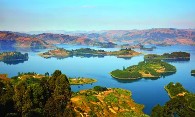 Parc National de Bwindi / Parc National du Lac Bunyonyi