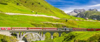 La Suisse en trains panoramiques