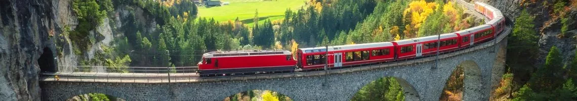 Splendeurs de la Suisse à bord de trains panoramiques