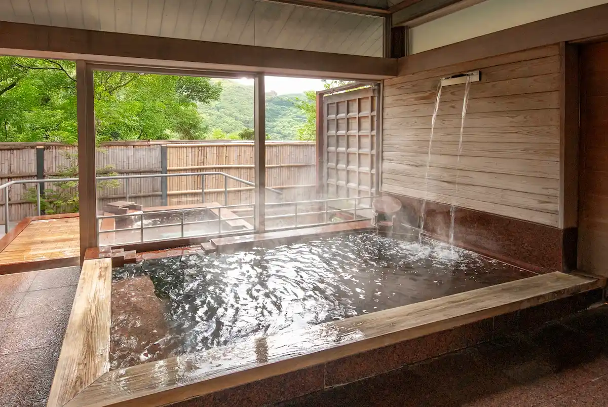 Bain int&eacute;rieur en bois