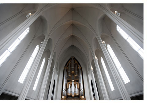 L'intérieur d'une église en Islande