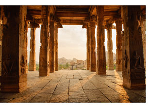 Vue intérieure d'un sanctuaire en Inde