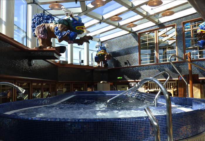 La piscine du spa