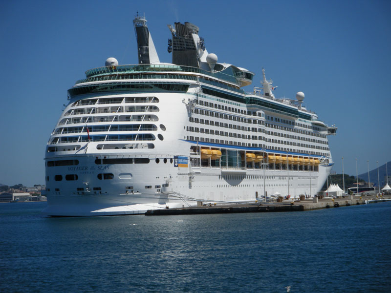Le Voyager of the Seas à quai